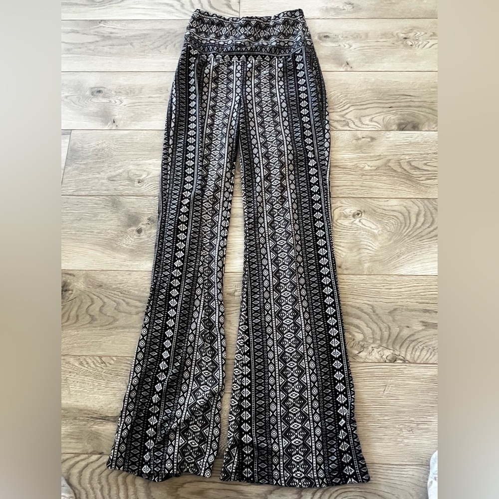Shosho Black and White Patterned Flare Pants
